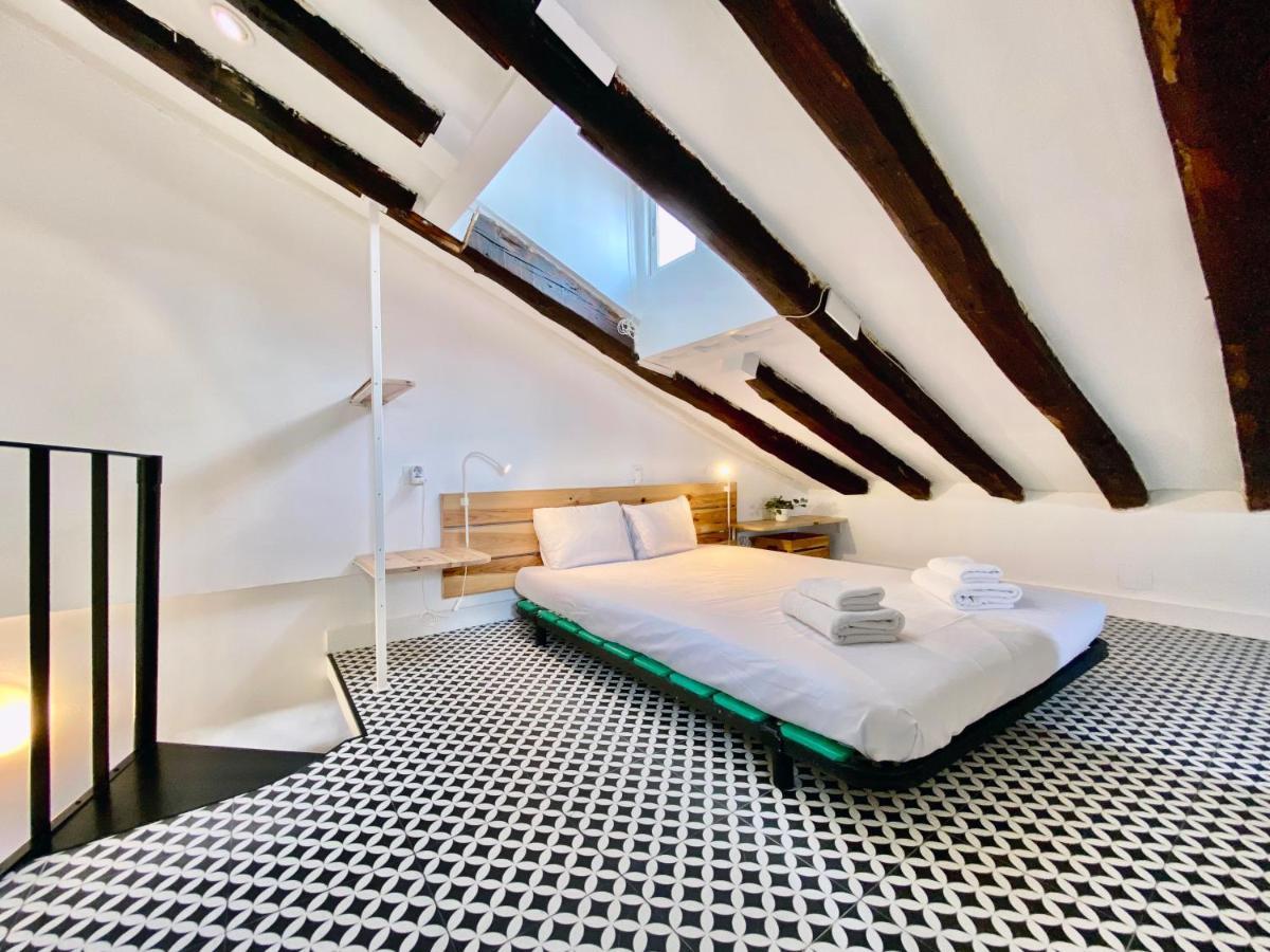 Charming Gran Via Attic Madrid Exterior photo
