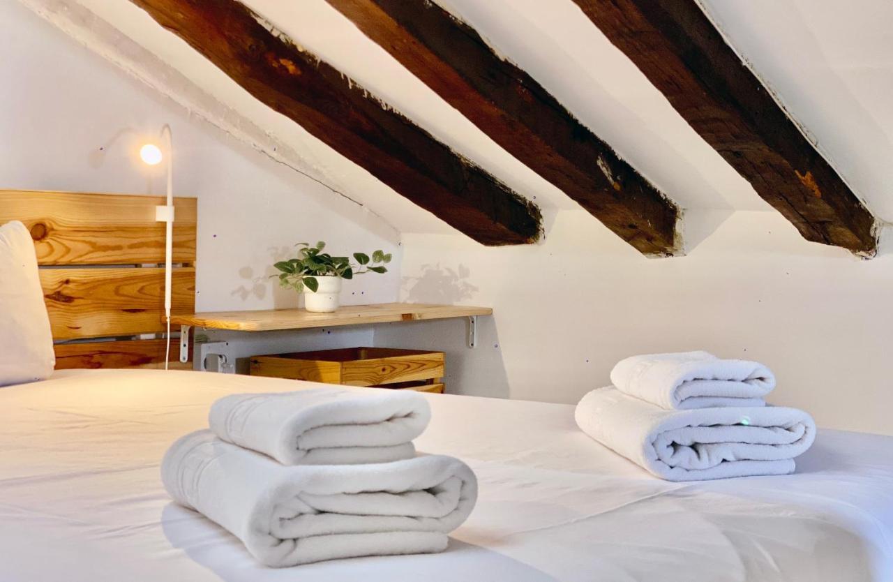 Charming Gran Via Attic Madrid Exterior photo