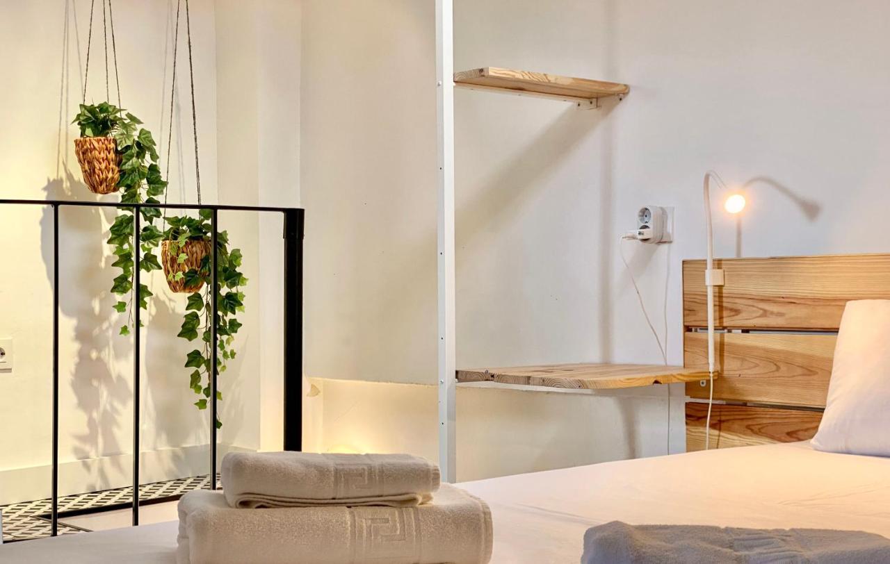 Charming Gran Via Attic Madrid Exterior photo