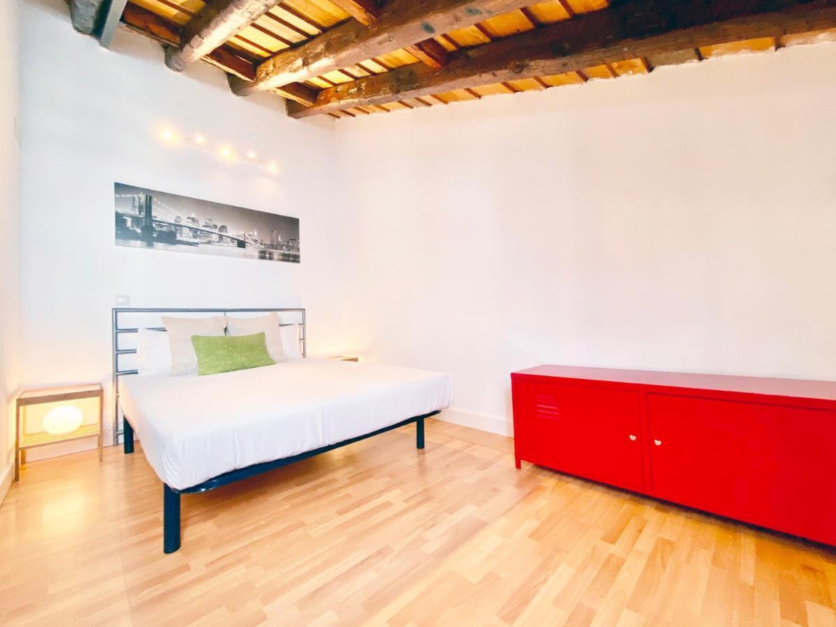 Charming Gran Via Attic Madrid Exterior photo